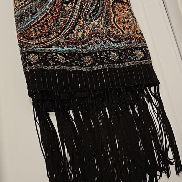 Vintage Boho Scaf with Tassle - Picture 7 of 7